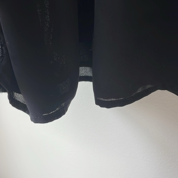 Ann Taylor factory size XL black lace top lined with ruffle sleeve cuff. - Picture 5 of 9